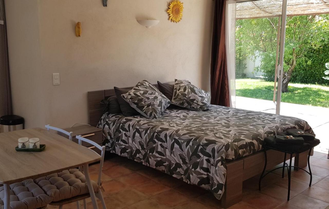 Studio Independant A La Villa Garlaban 3 Etoiles Gémenos Zewnętrze zdjęcie